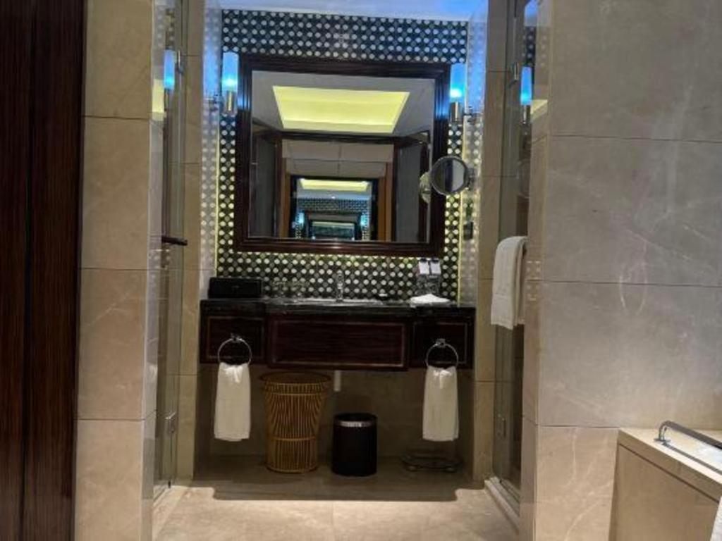 Jin Jiang Mingcheng Hotel Йенчън Екстериор снимка